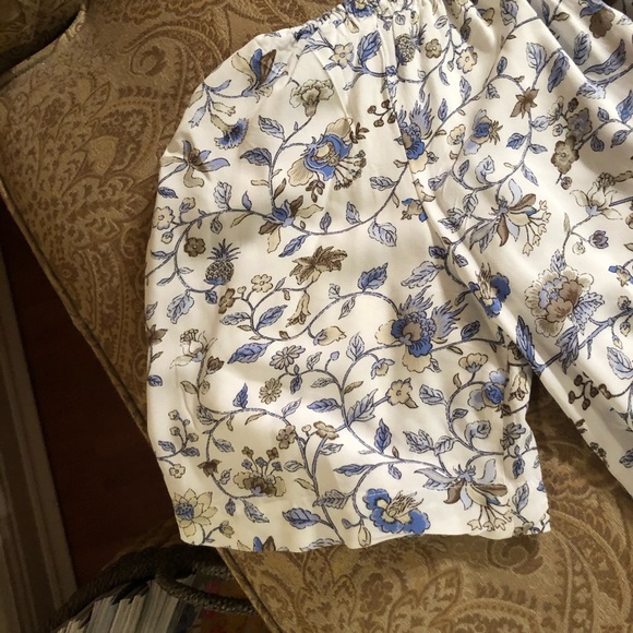 Top - Picture 2 of 3